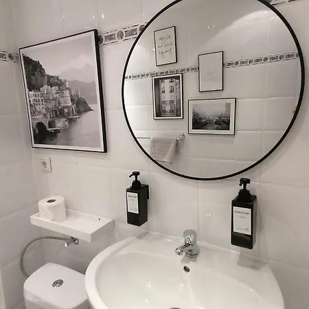 Sky - Messe Contactless Check In Apartamento *